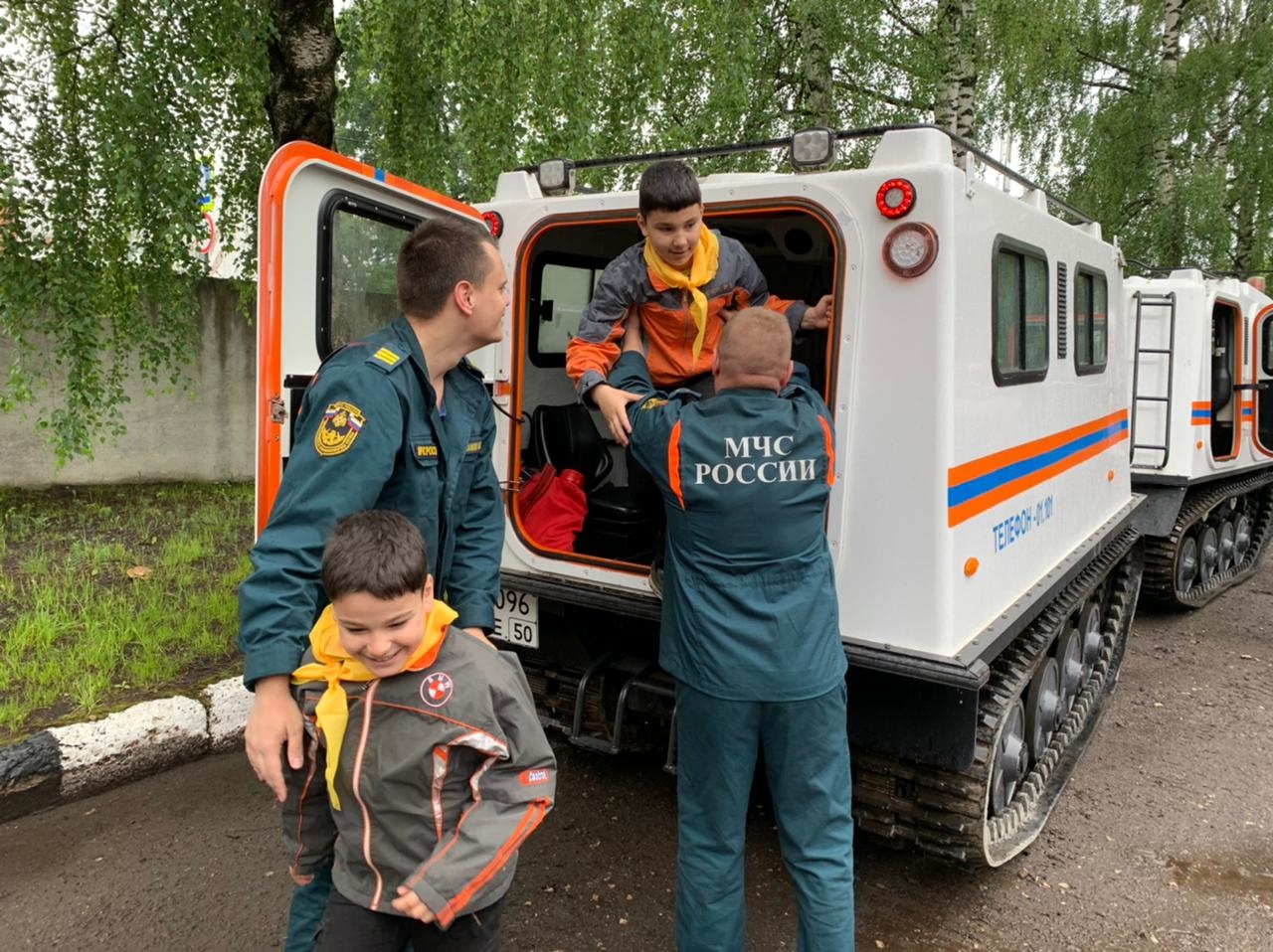 Воспитанники детского дома посетили пожарную часть в Орехово-Зуево -  Новости - Главное управление МЧС России по Московской области