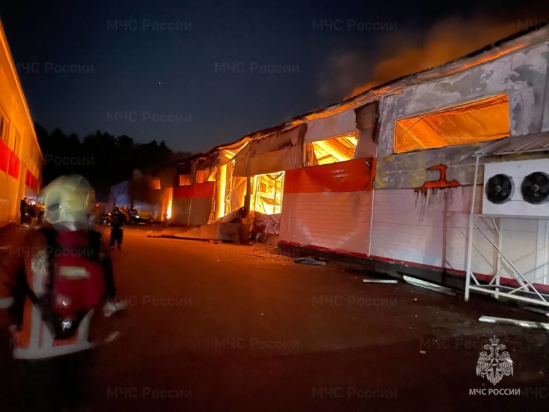 Ликвидация открытого горения в нежилом здании в городском округе Ленинский