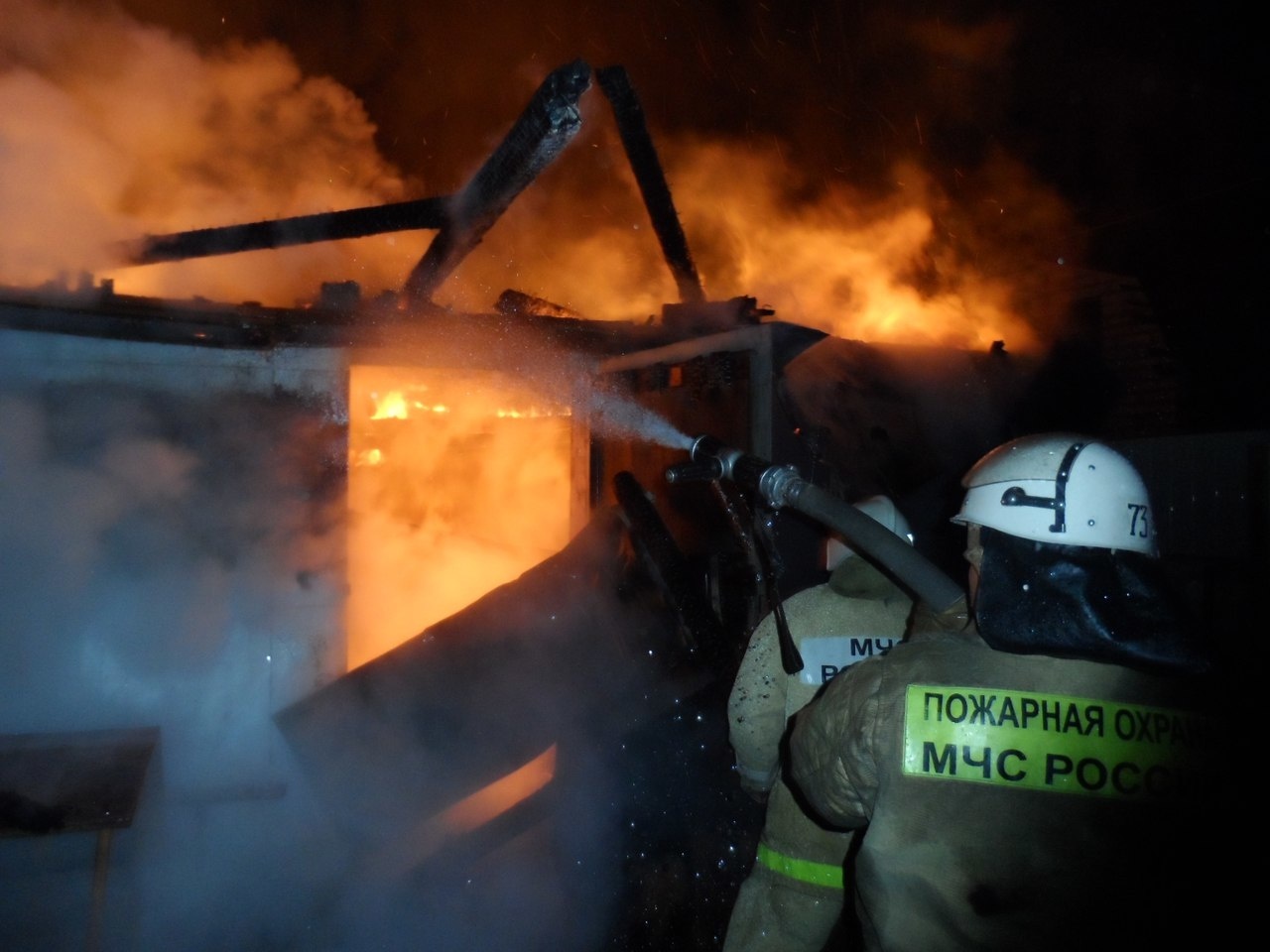 Пожар в хозяйственной постройке в городском округе Истра - Оперативная  информация - Главное управление МЧС России по Московской области